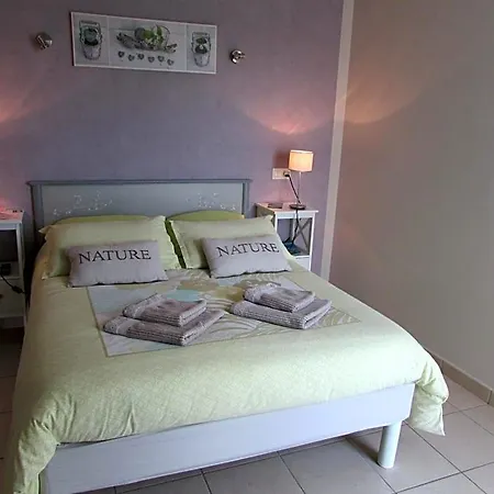 Bed and Breakfast D'hotes La Basse Gougeonniere Neuvy-en-Mauges